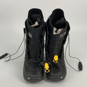 Burton black snowboarding boots